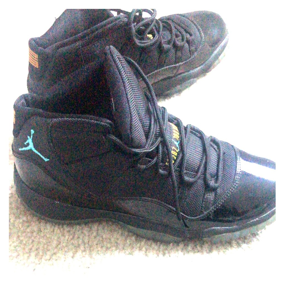 Air Jordan Space Jams. Boys grade school size 7